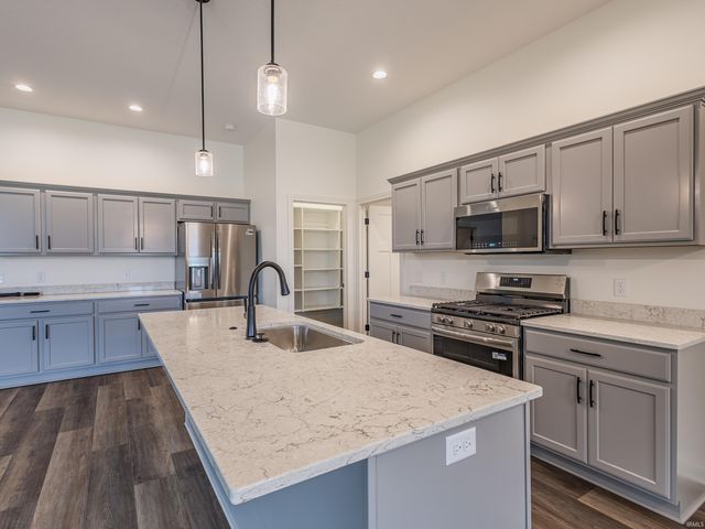 1634 White Fawn Drive, New Haven, IN 46774