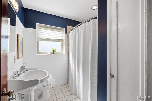 6714 Bancroft Avenue, St Louis, MO 63109