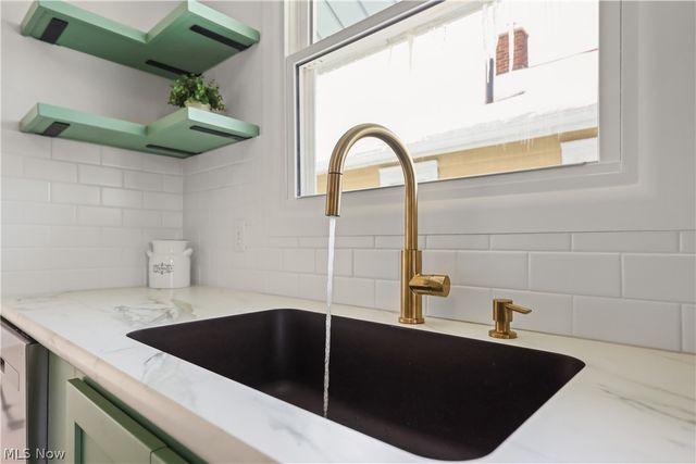 2111 21ST Street, Canton, OH 44705