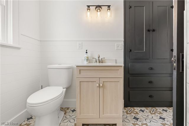 2111 21ST Street, Canton, OH 44705