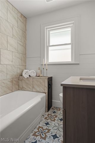 2111 21ST Street, Canton, OH 44705