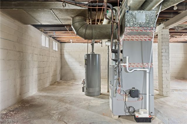 2111 21ST Street, Canton, OH 44705