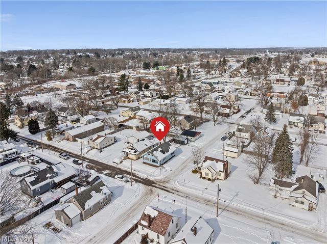 2111 21ST Street, Canton, OH 44705