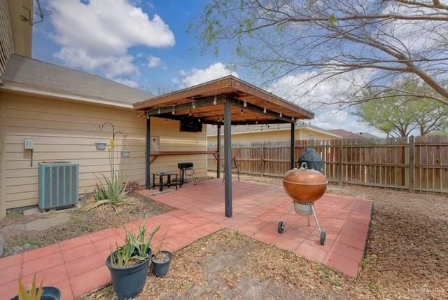 406 Rio Nueces Street, San Juan, TX 78589