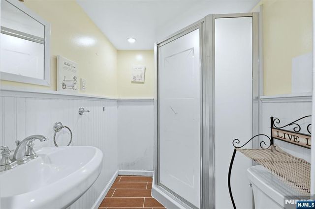 95 Cedar Avenue, Hackensack, NJ 07601