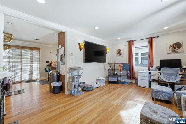 95 Cedar Avenue, Hackensack, NJ 07601