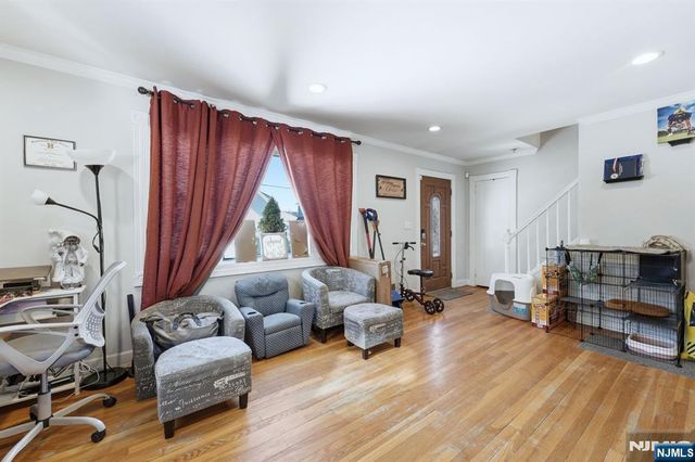 95 Cedar Avenue, Hackensack, NJ 07601