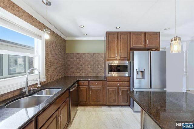 95 Cedar Avenue, Hackensack, NJ 07601