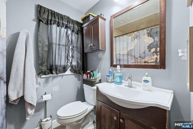 95 Cedar Avenue, Hackensack, NJ 07601