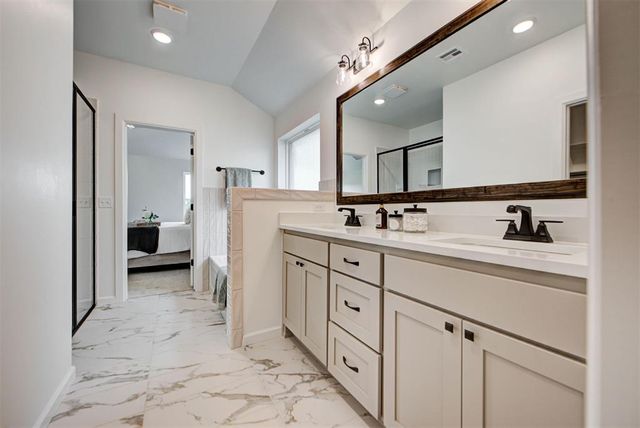 4916 Desert Willow Lane, Edmond, OK 73034