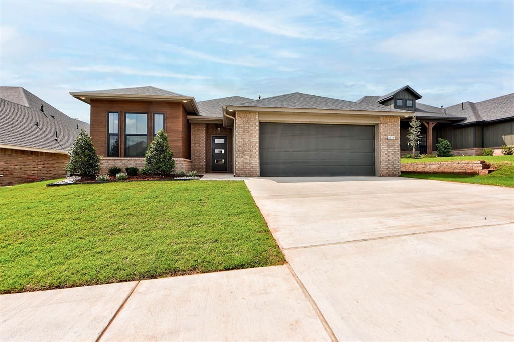 4916 Desert Willow Lane, Edmond, OK 73034
