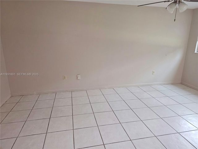 8415 SW 107th Ave 116W, Miami, FL 33173