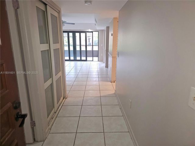 8415 SW 107th Ave 116W, Miami, FL 33173