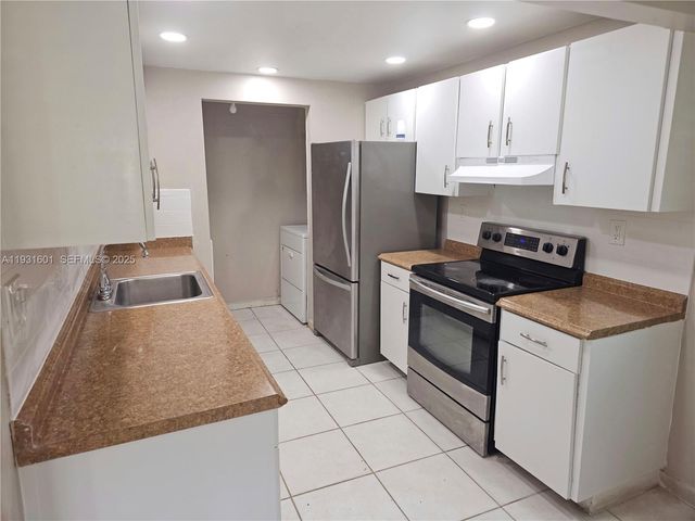 8415 SW 107th Ave 116W, Miami, FL 33173