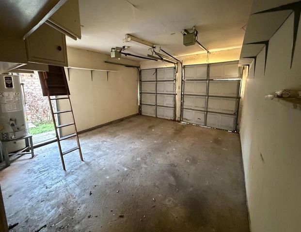 6235 Leaf Arbor Drive, Houston, TX 77092