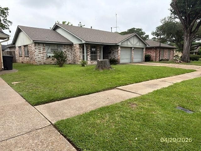 6235 Leaf Arbor Drive, Houston, TX 77092