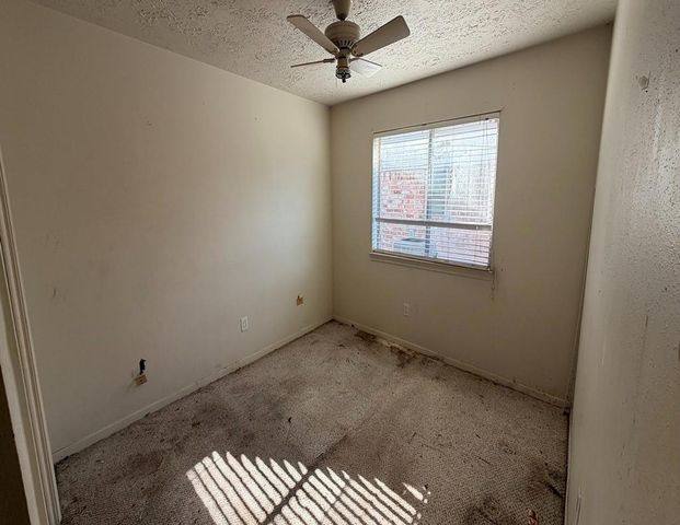 6235 Leaf Arbor Drive, Houston, TX 77092