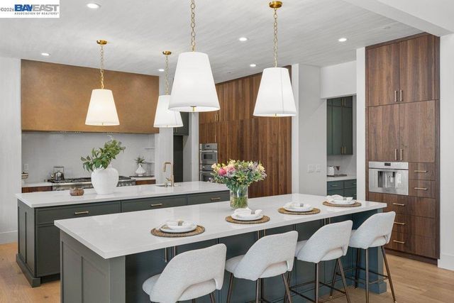 1963 La Cadena, Diablo, CA 94528