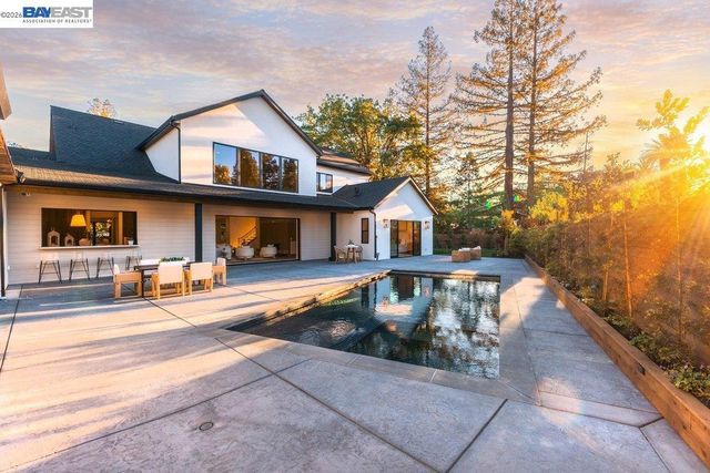 1963 La Cadena, Diablo, CA 94528