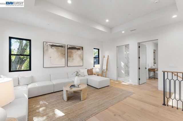 1963 La Cadena, Diablo, CA 94528