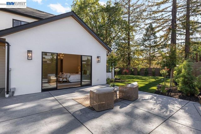 1963 La Cadena, Diablo, CA 94528