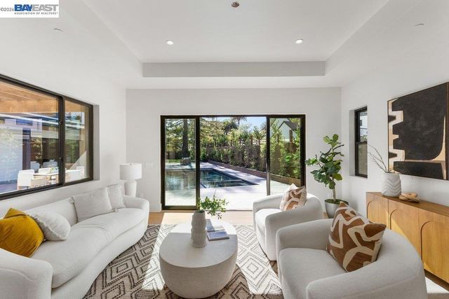 1963 La Cadena, Diablo, CA 94528