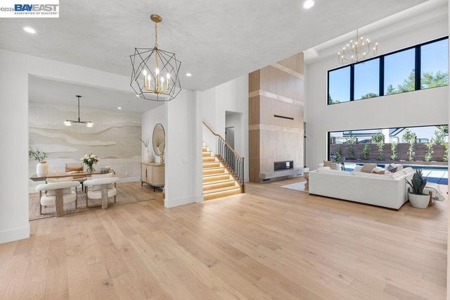 1963 La Cadena, Diablo, CA 94528