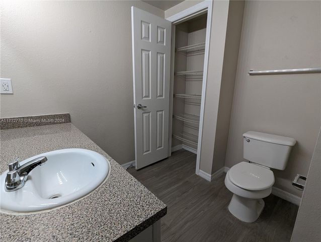 201 SW 116th Ave 22-102, Pembroke Pines, FL 33025