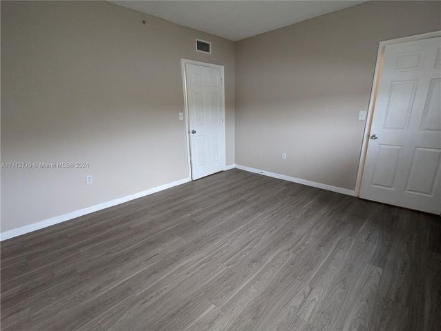 201 SW 116th Ave 22-102, Pembroke Pines, FL 33025