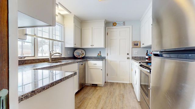 21 Brae Burn Lane, South Yarmouth, MA 02664