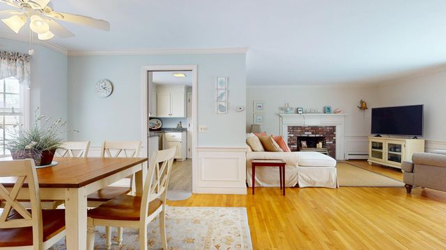 21 Brae Burn Lane, South Yarmouth, MA 02664