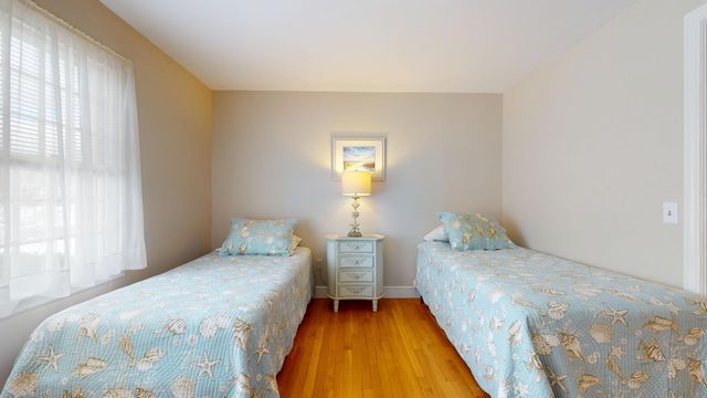 21 Brae Burn Lane, South Yarmouth, MA 02664