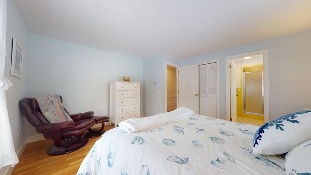 21 Brae Burn Lane, South Yarmouth, MA 02664