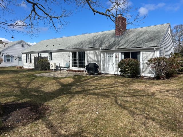 21 Brae Burn Lane, South Yarmouth, MA 02664