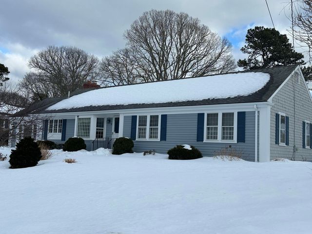 21 Brae Burn Lane, South Yarmouth, MA 02664