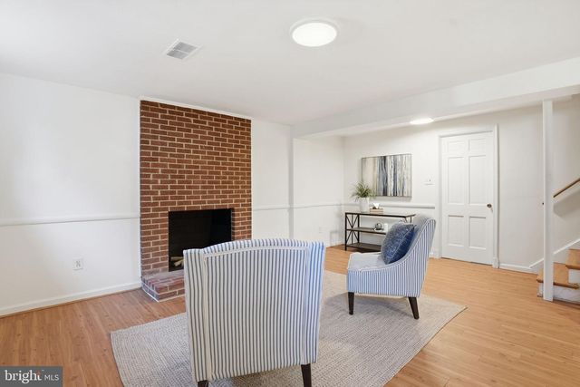 8200 BEECH TREE RD, Bethesda, MD 20817