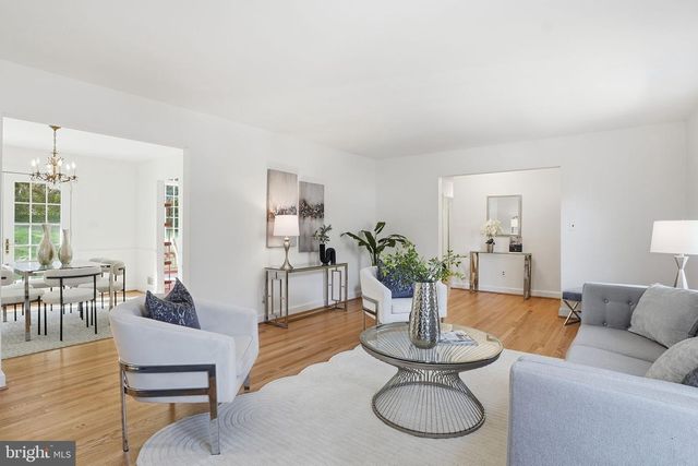 8200 BEECH TREE RD, Bethesda, MD 20817