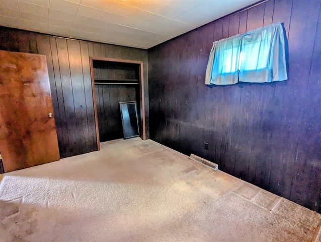 3771 S Walnut Avenue, White Cloud, MI 49349