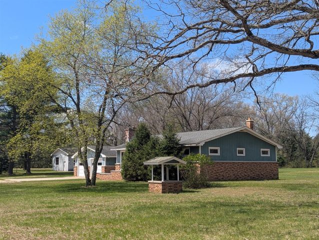 3771 S Walnut Avenue, White Cloud, MI 49349