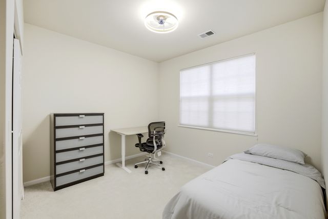 106 Hillwood Place, Aurora, IL 60506