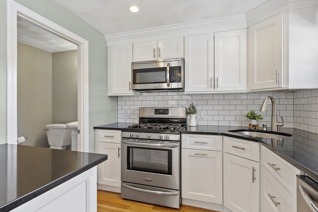 71 Prescott Drive 71, Chelmsford, MA 01863