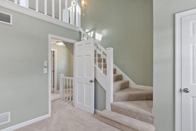 71 Prescott Drive 71, Chelmsford, MA 01863