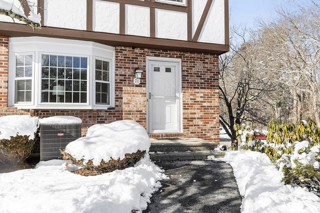 71 Prescott Drive 71, Chelmsford, MA 01863