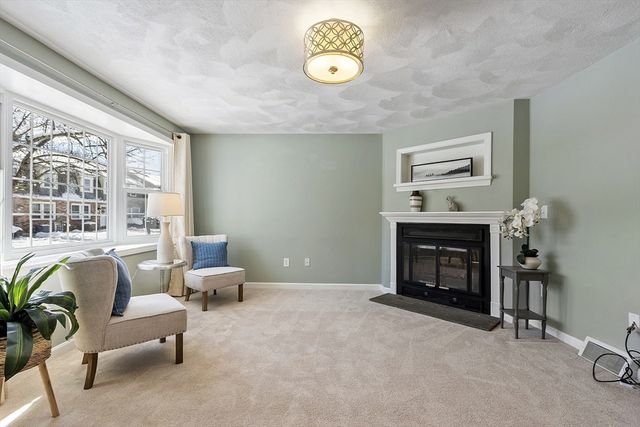 71 Prescott Drive 71, Chelmsford, MA 01863