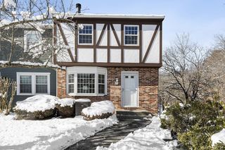 71 Prescott Drive 71, Chelmsford, MA 01863