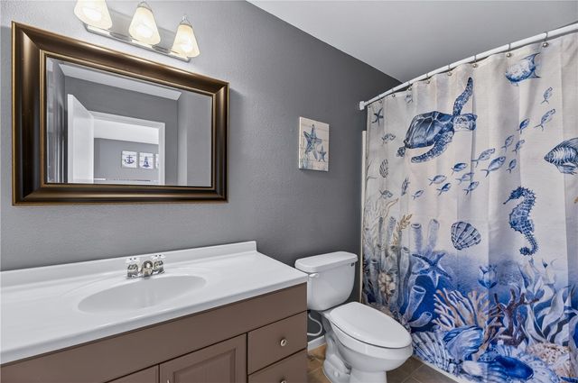 302 St Andrews G-203, Rockport, TX 78382