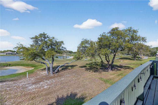 302 St Andrews G-203, Rockport, TX 78382