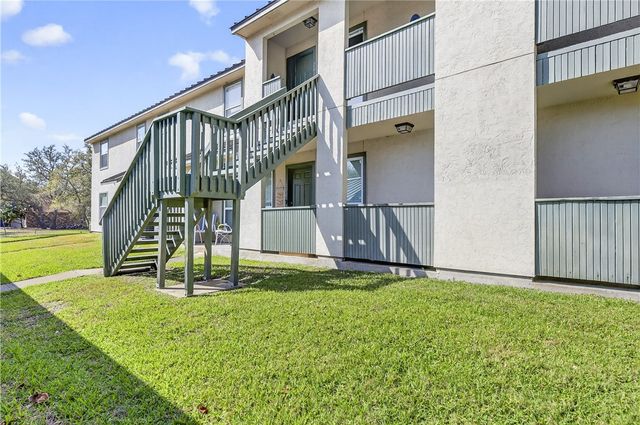 302 St Andrews G-203, Rockport, TX 78382