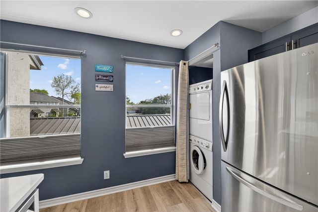 302 St Andrews G-203, Rockport, TX 78382