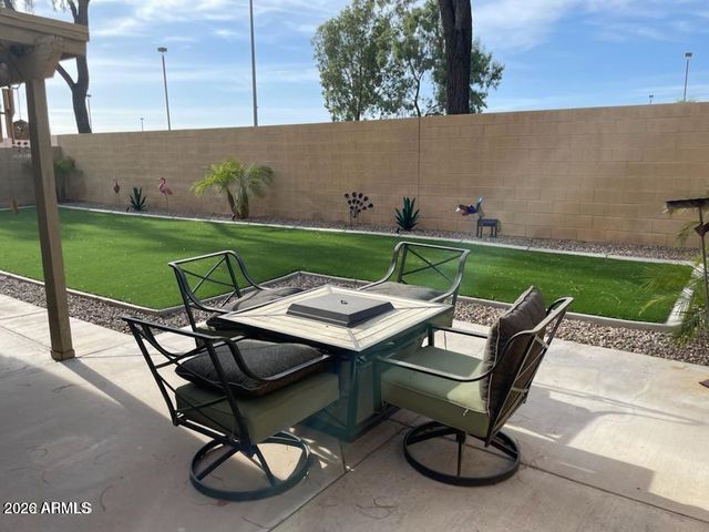 6916 E LAKEVIEW Avenue, Mesa, AZ 85209
